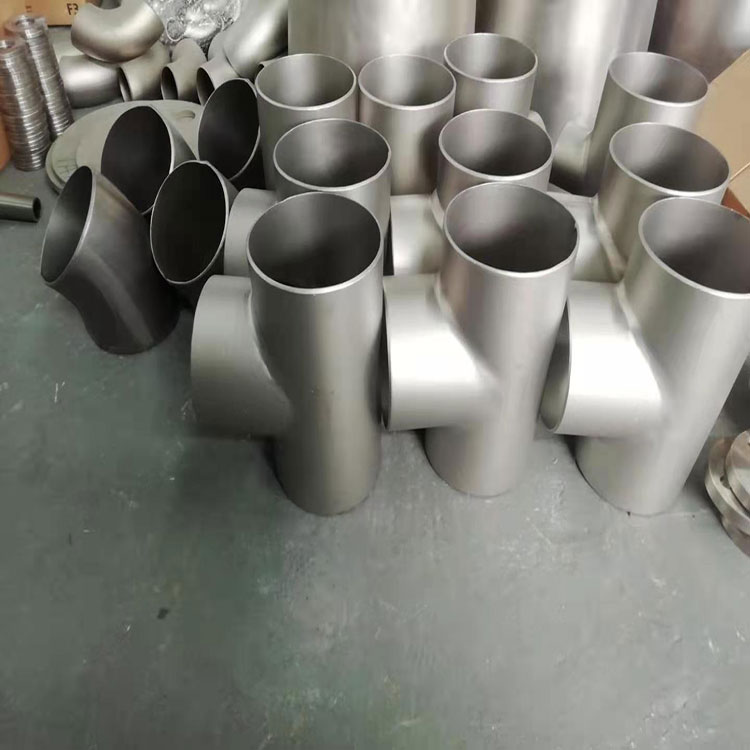钛三通
