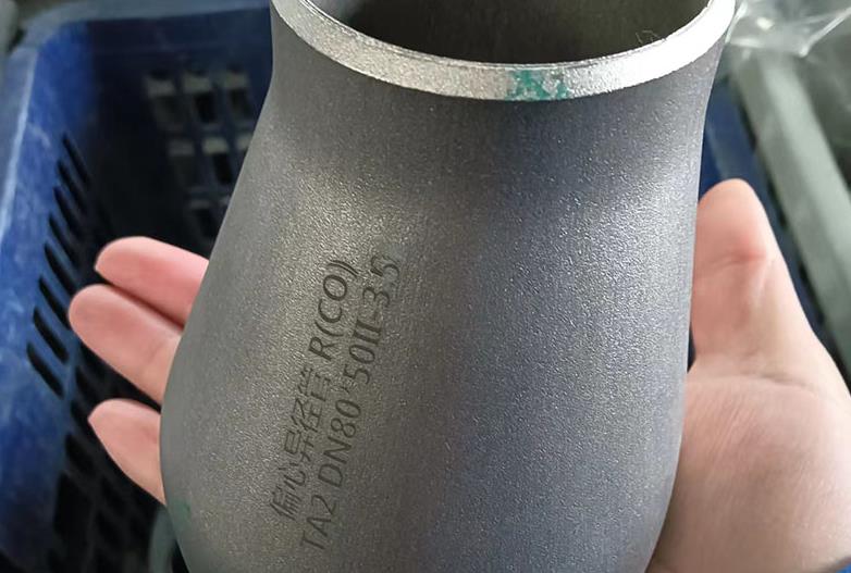偏心异径管